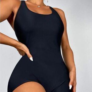Black Strappy Back Bodysuit Romper – Size M – NWT